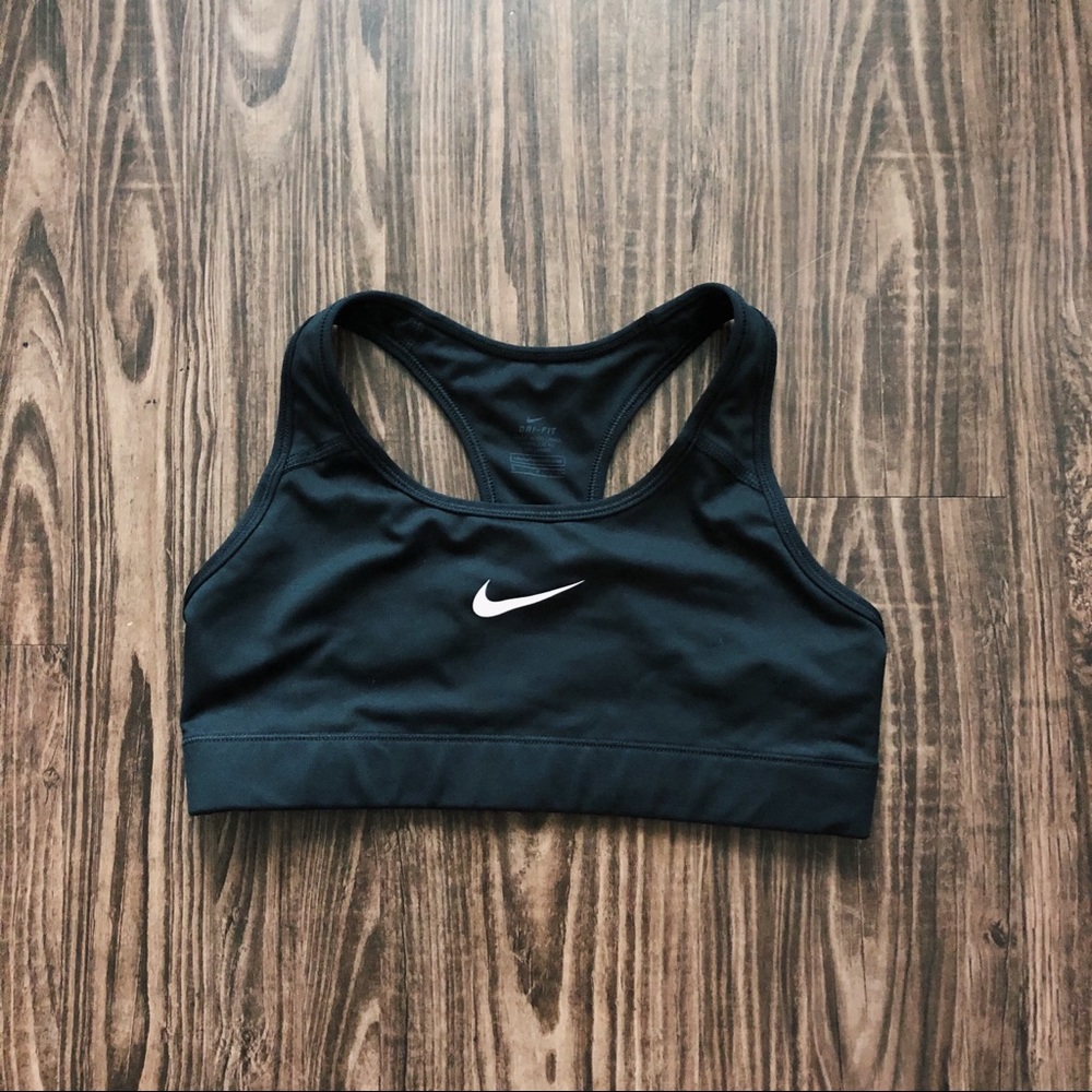 nike dri-fit sports bra
